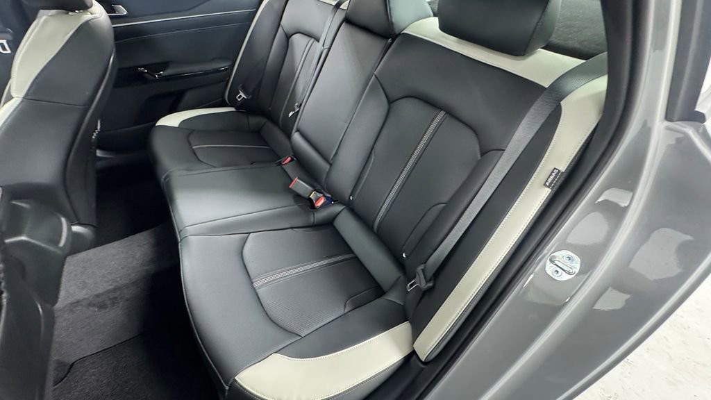 New 2026 Kia K5 GT-Line image 12