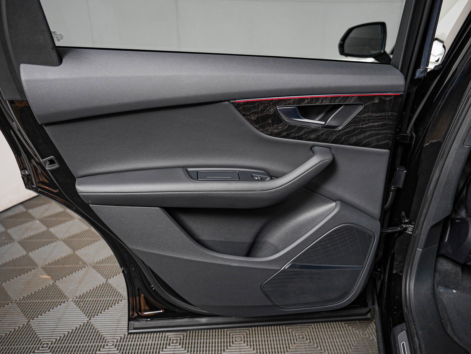 Used 2023 Audi Q7 3.0T Premium Plus w/ Premium Plus Package image 22