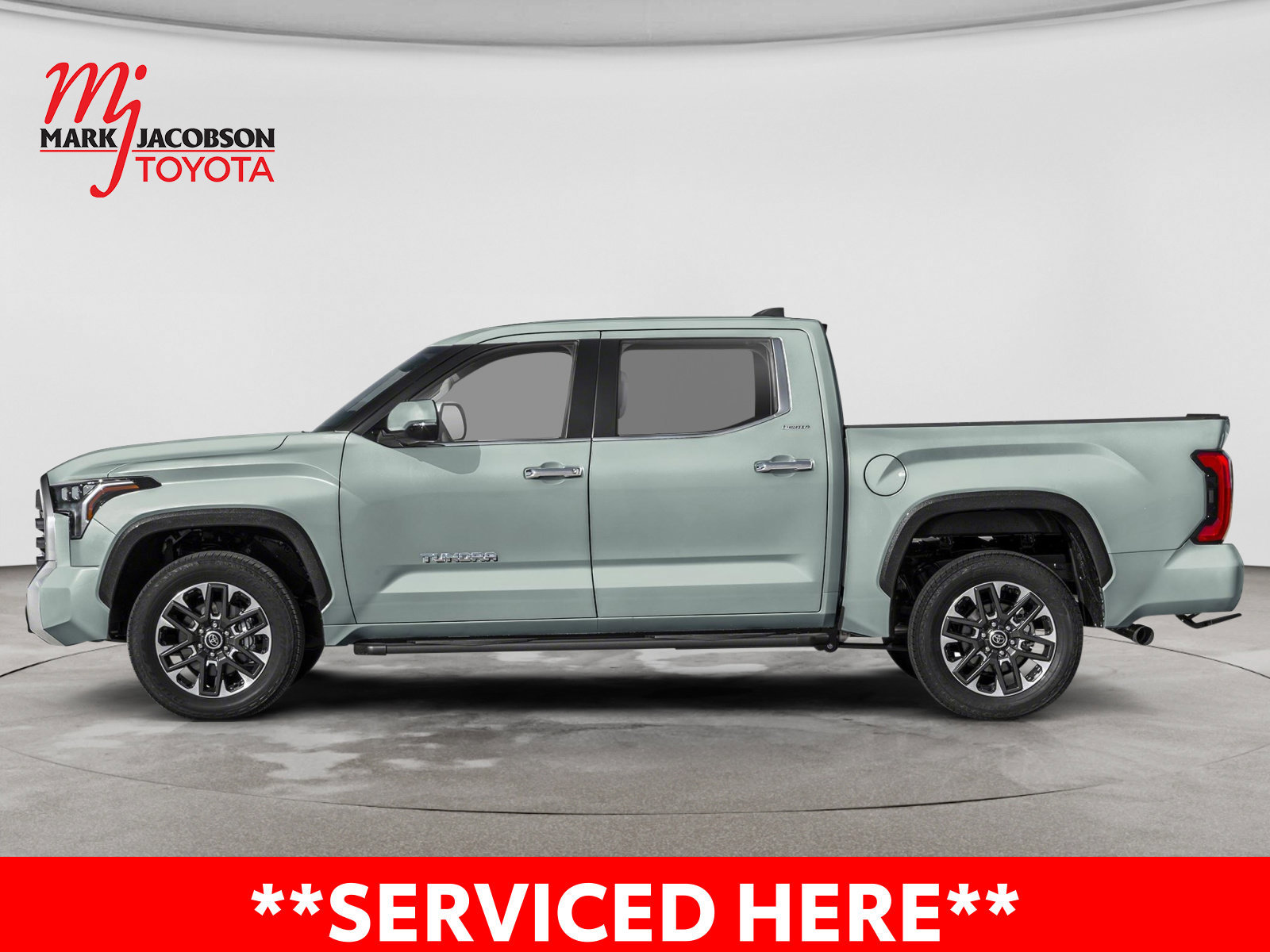 Used 2025 Toyota Tundra Limited AWD/4WD image 5
