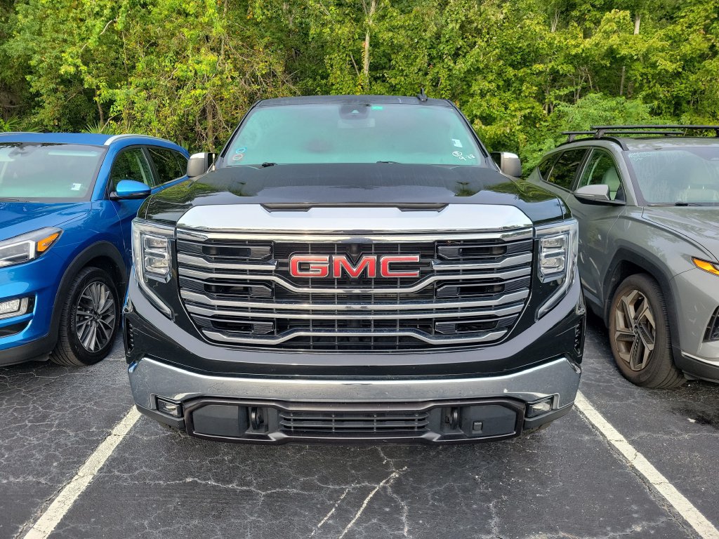 Used 2023 GMC Sierra 1500 SLT w/ SLT Premium Package AWD/4WD image 2