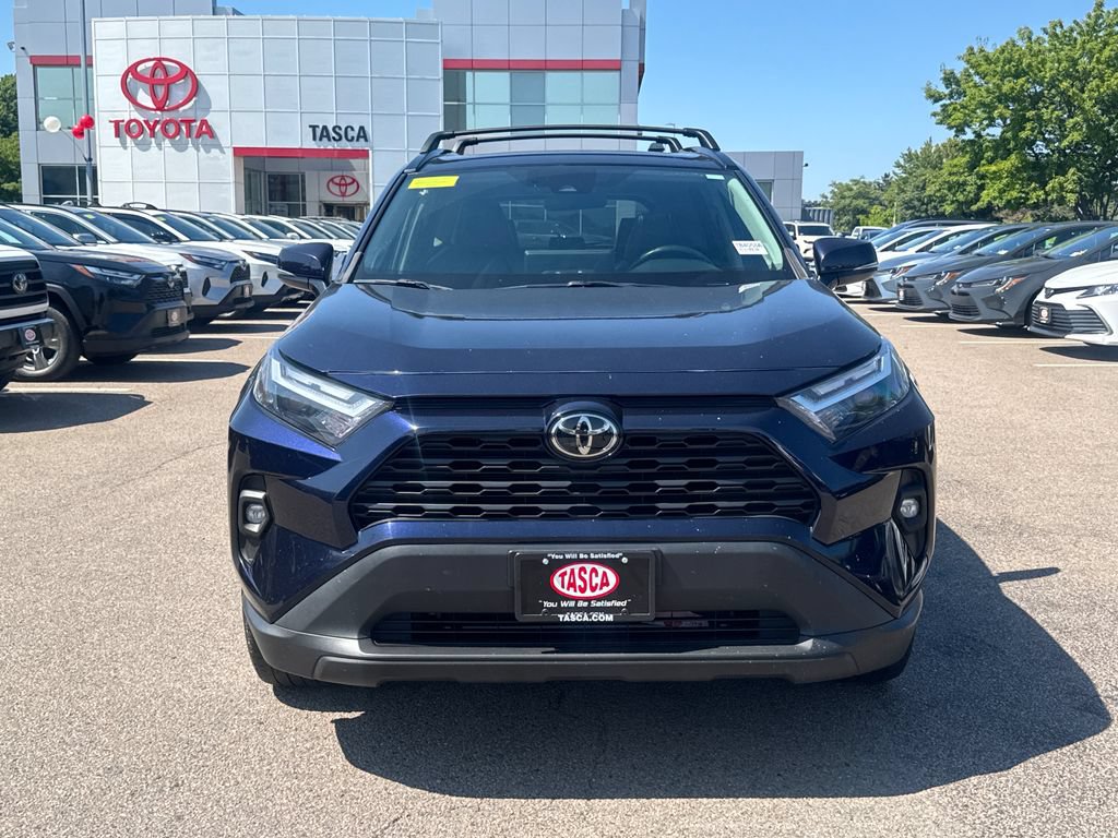 Used 2023 Toyota RAV4 XLE Premium AWD/4WD image 2