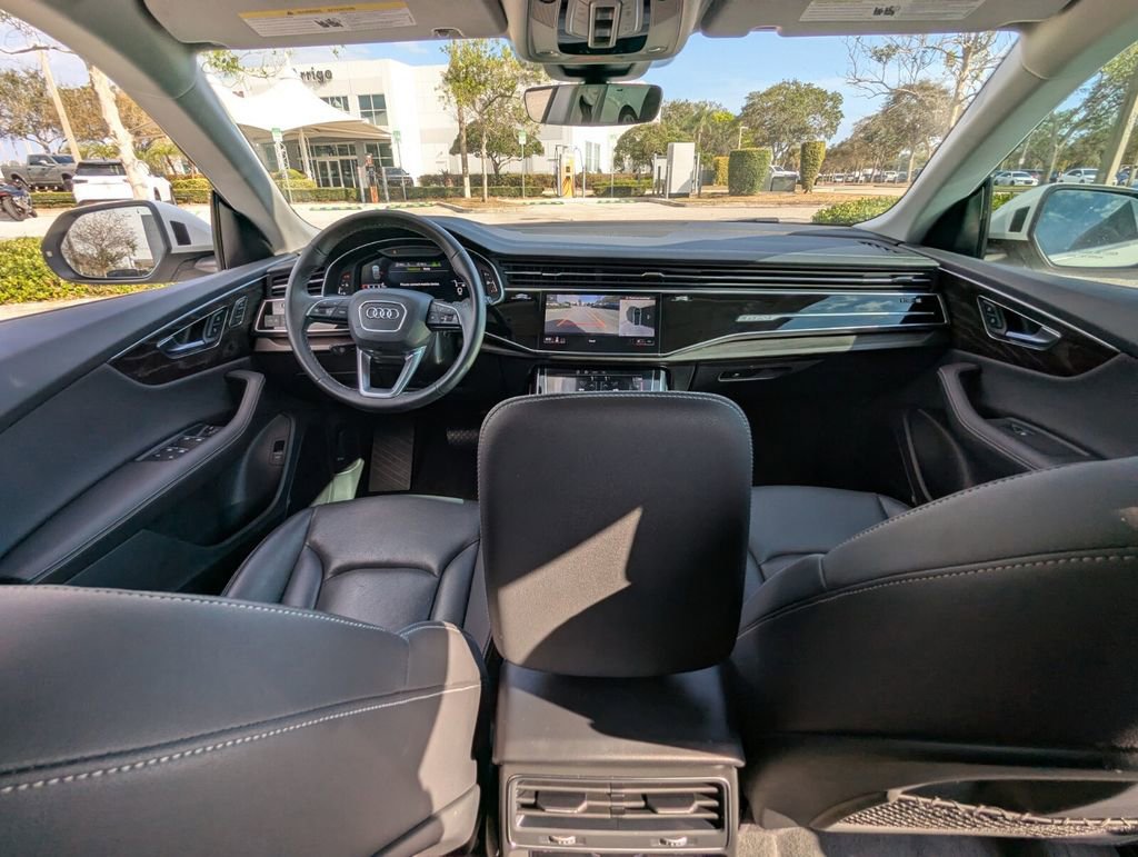 Used 2023 Audi Q8 Premium Plus w/ Premium Plus Package image 28