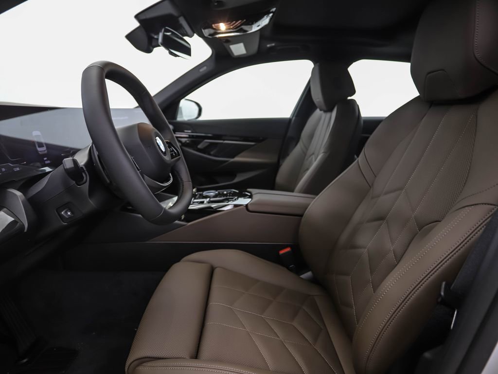 Used 2026 BMW 530i xDrive image 11