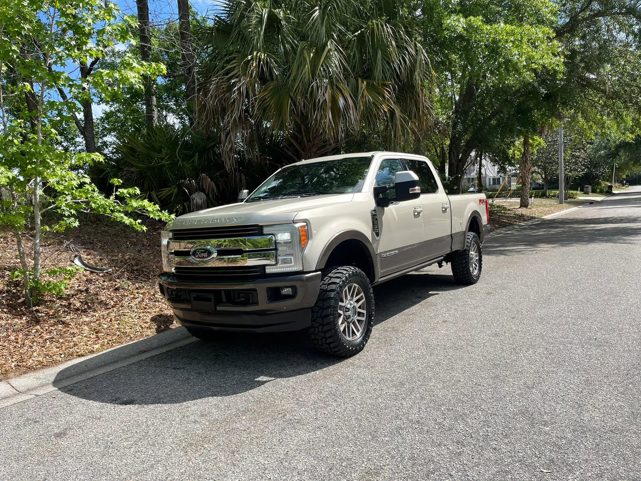 Used 2017 Ford F250 King Ranch w/ King Ranch Ultimate Package AWD/4WD image 7