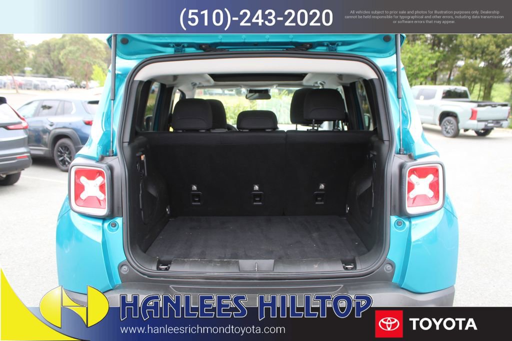 Used 2021 Jeep Renegade Latitude image 10