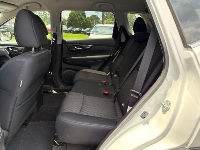 Used 2017 Nissan Rogue SV w/ Midnight Edition FWD image 11