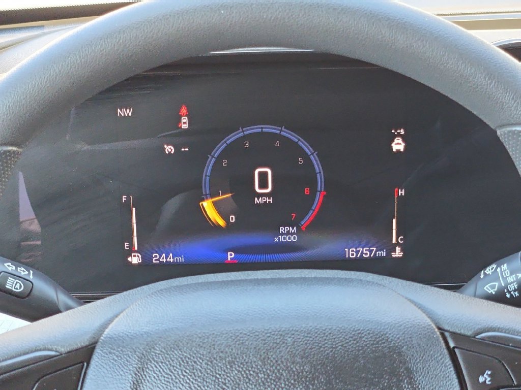 Used 2026 Chevrolet Trax LT FWD image 25