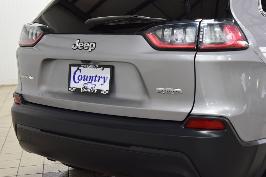 Used 2019 Jeep Cherokee Latitude w/ Cold Weather Group image 21