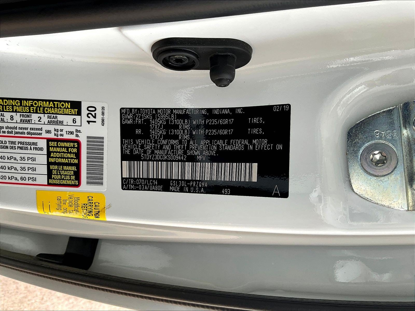 Used 2019 Toyota Sienna XLE w/ XLE Navigation Package FWD image 18