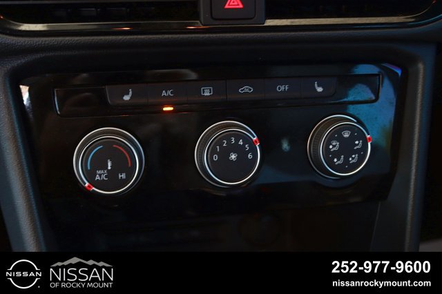Used 2023 Volkswagen Taos SE w/ Black Wheel Package FWD image 22