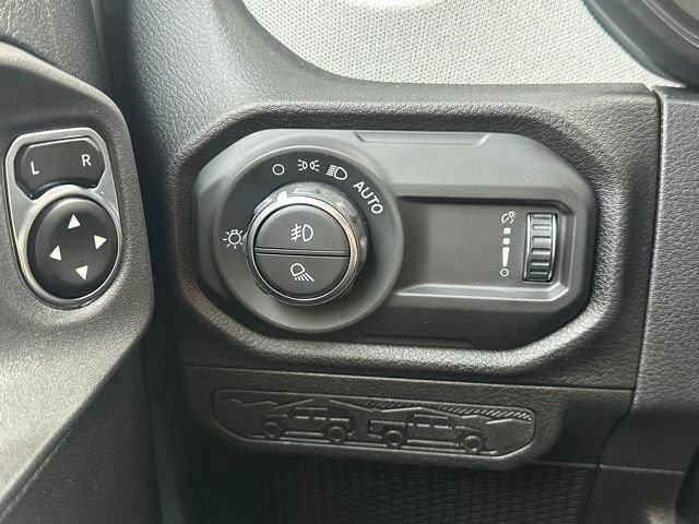 New 2026 Jeep Gladiator Sport AWD/4WD image 16