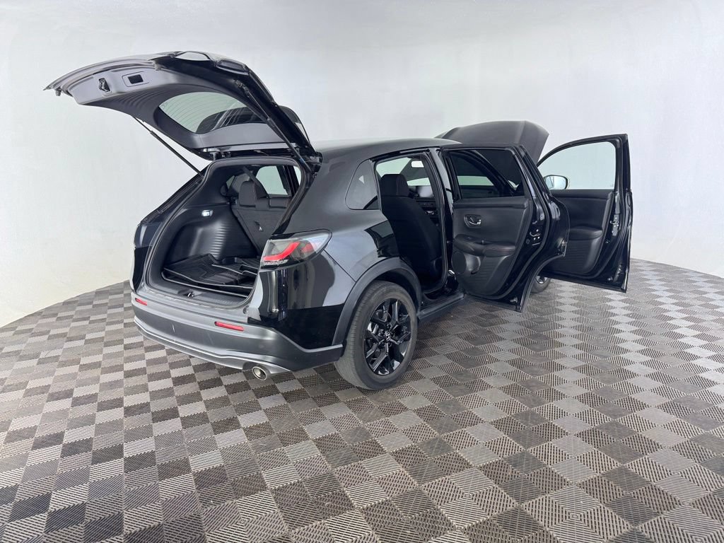 Certified 2025 Honda HR-V Sport image 15