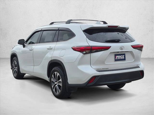 Used 2023 Toyota Highlander XLE FWD image 8