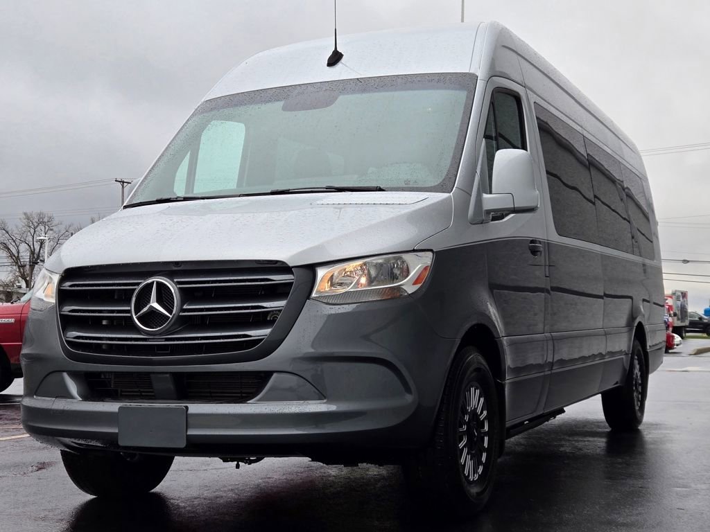 Used 2021 Mercedes-Benz Sprinter 2500 image 21