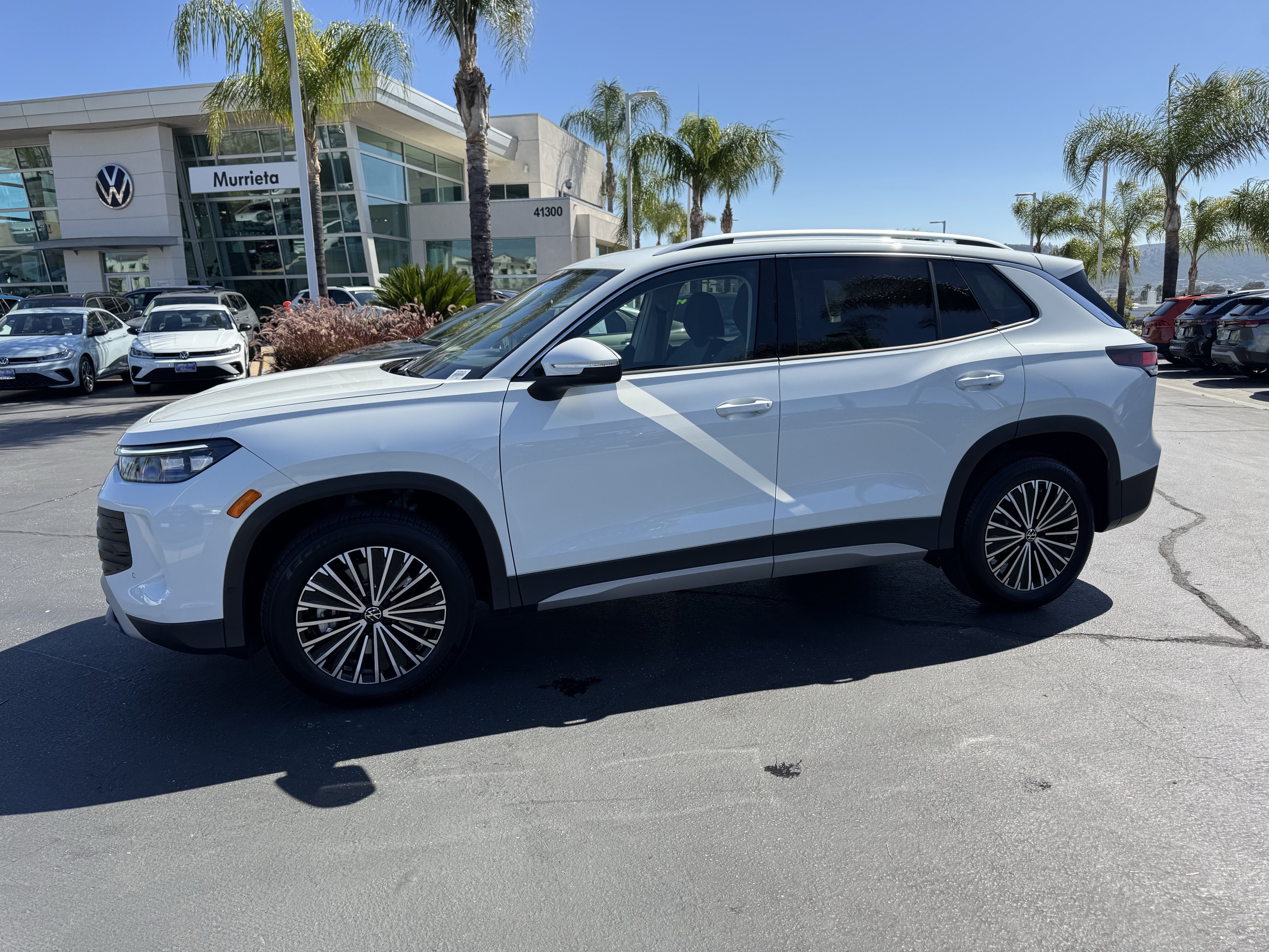 Certified 2025 Volkswagen Tiguan S AWD/4WD image 12