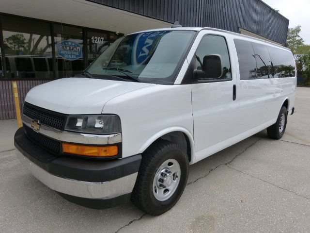 Used 2019 Chevrolet Express 3500 LT w/ LT Preferred Equipment Group RWD image 2
