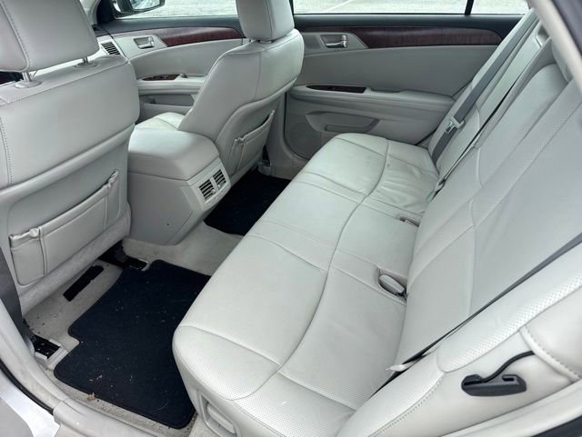 Used 2011 Toyota Avalon Limited FWD image 9