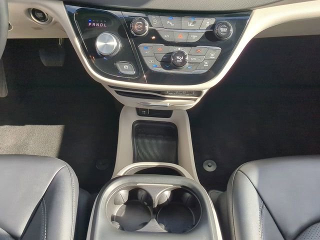 Used 2024 Chrysler Pacifica Touring-L image 23