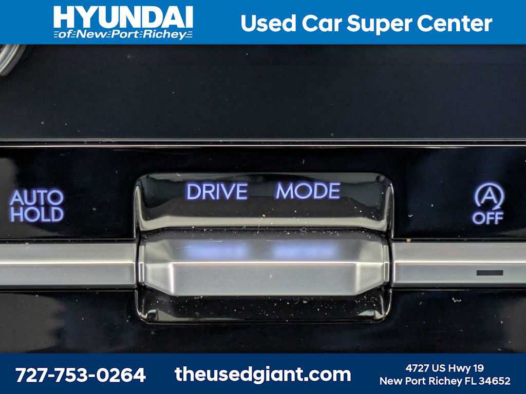 Used 2026 Hyundai Santa Fe SEL FWD image 31