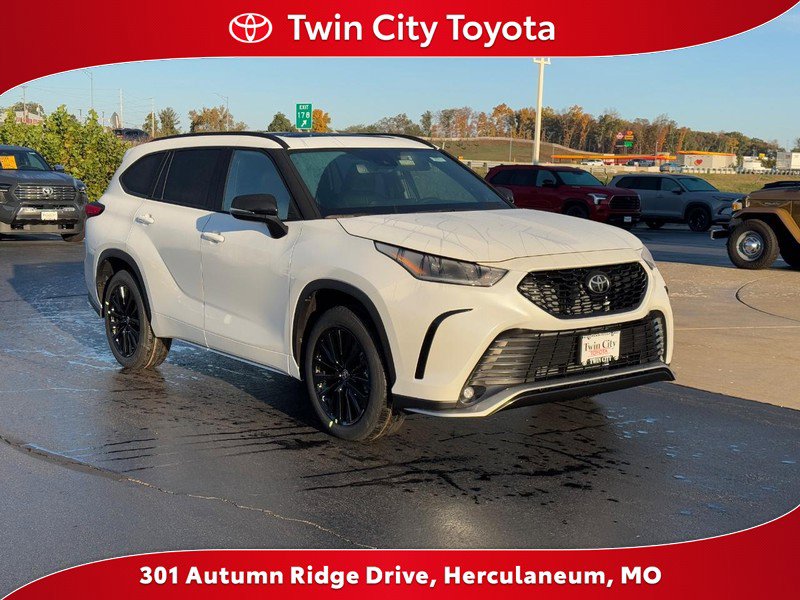 New 2026 Toyota Highlander XSE