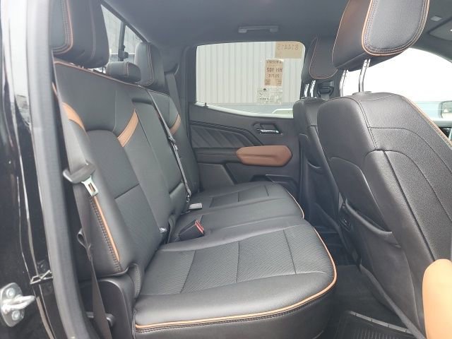 Used 2023 GMC Canyon AT4 image 12