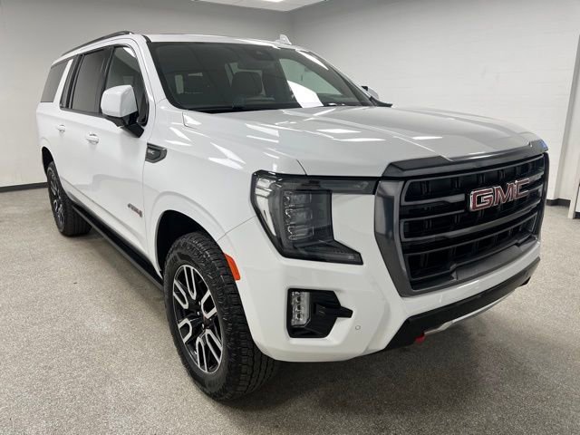 Used 2024 GMC Yukon XL AT4 w/ AT4 Premium Package image 2