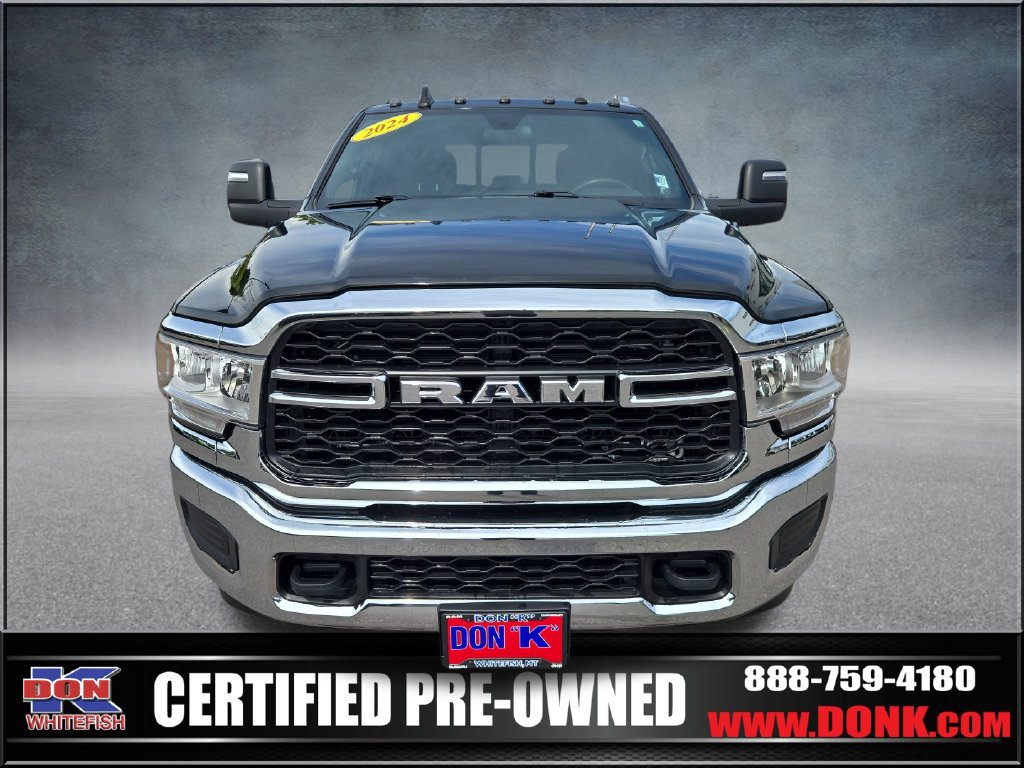 Used 2024 RAM 3500 Tradesman w/ Chrome Appearance Group AWD/4WD image 3