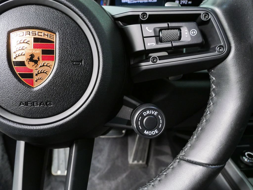 Certified 2020 Porsche 911 Carrera 4S AWD/4WD image 11