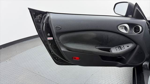 Used 2019 Nissan 370Z Touring Sport RWD image 13