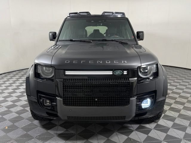 Used 2025 Land Rover Defender 130 Outbound AWD/4WD image 10
