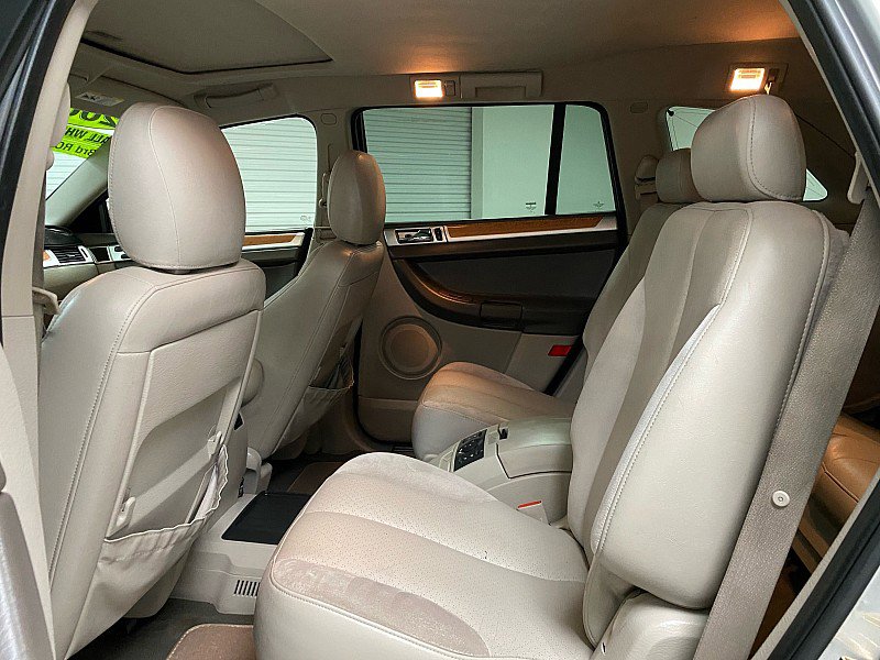Used 2005 Chrysler Pacifica Limited image 11