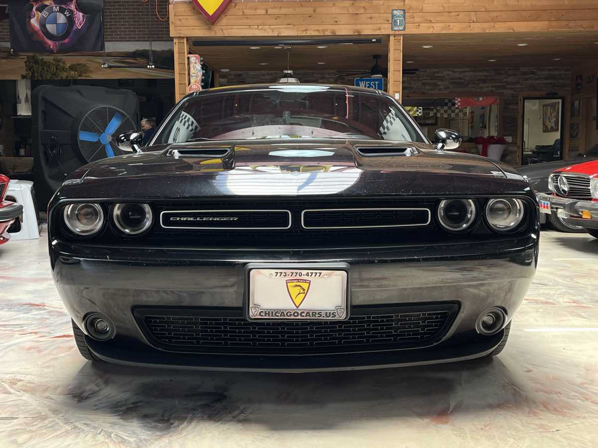 Used 2015 Dodge Challenger SXT Plus RWD image 3