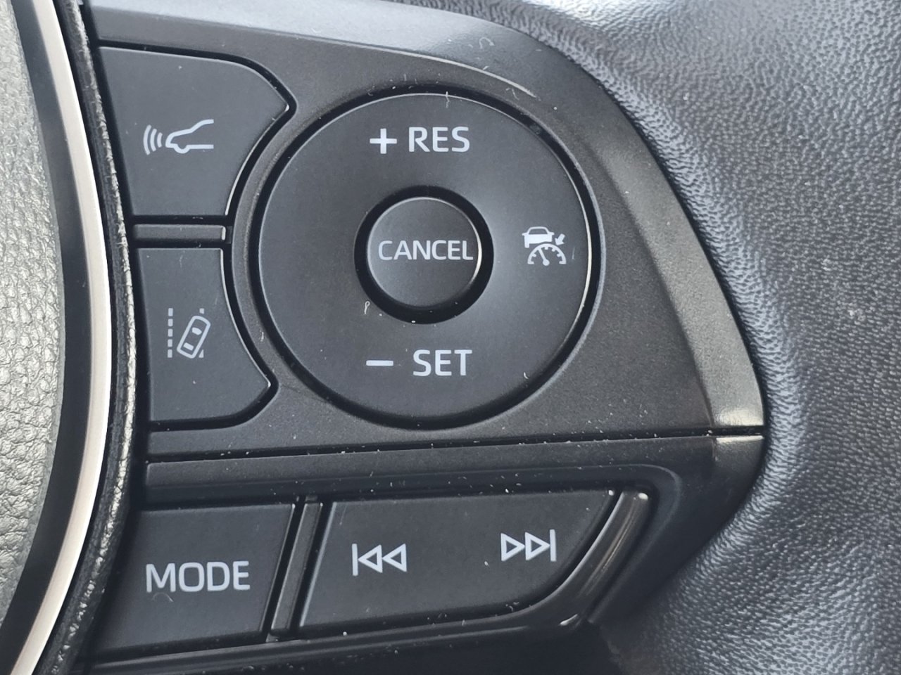 Certified 2023 Toyota RAV4 XLE w/ XLE Grade Weather Package AWD/4WD image 32