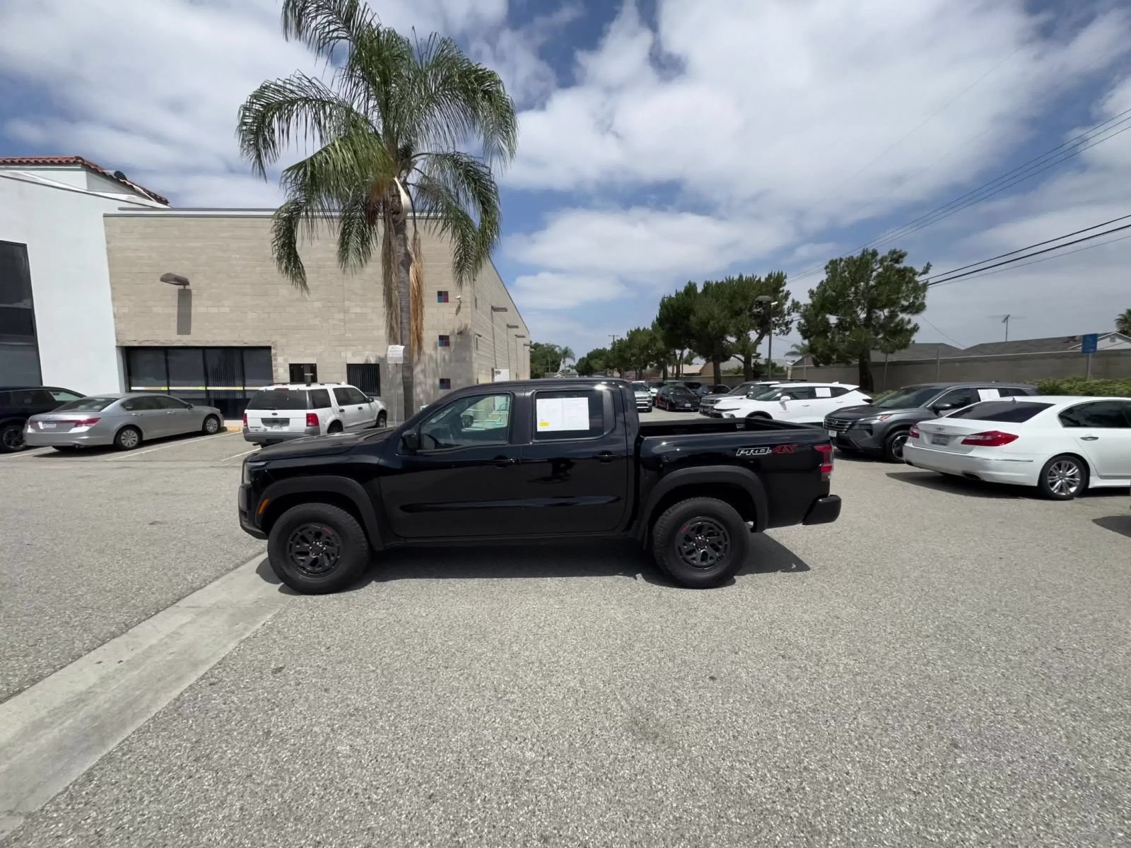 Used 2026 Nissan Frontier PRO-4X AWD/4WD image 15