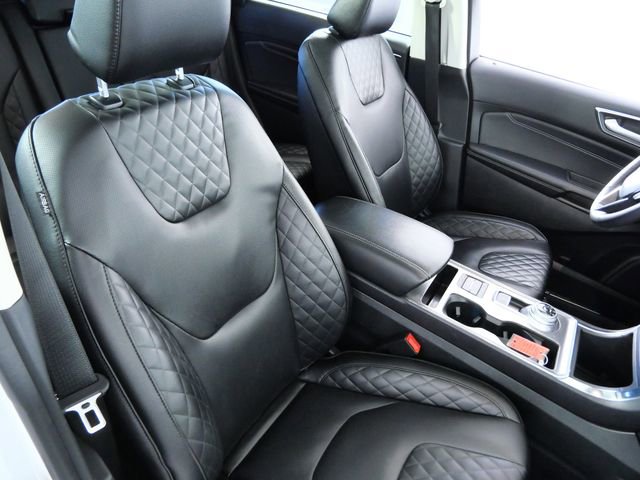 Certified 2024 Ford Edge Titanium w/ Equipment Group 301A AWD/4WD image 11