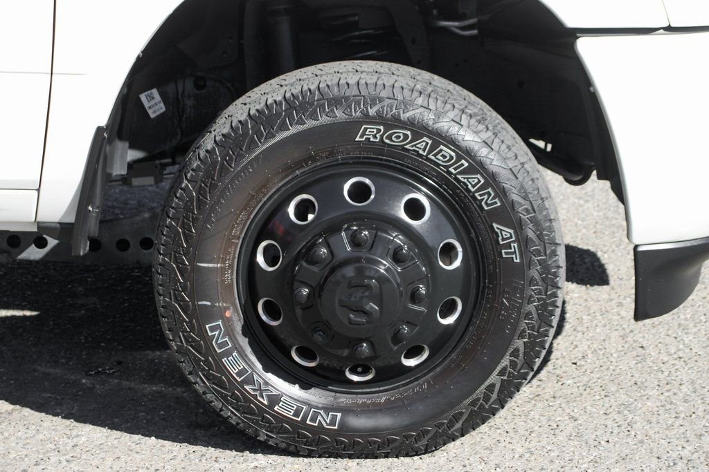 Used 2024 RAM 3500 Laramie w/ Night Edition AWD/4WD image 43