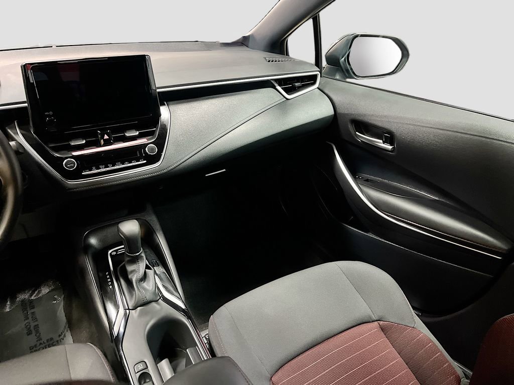 Used 2025 Toyota Corolla SE image 22
