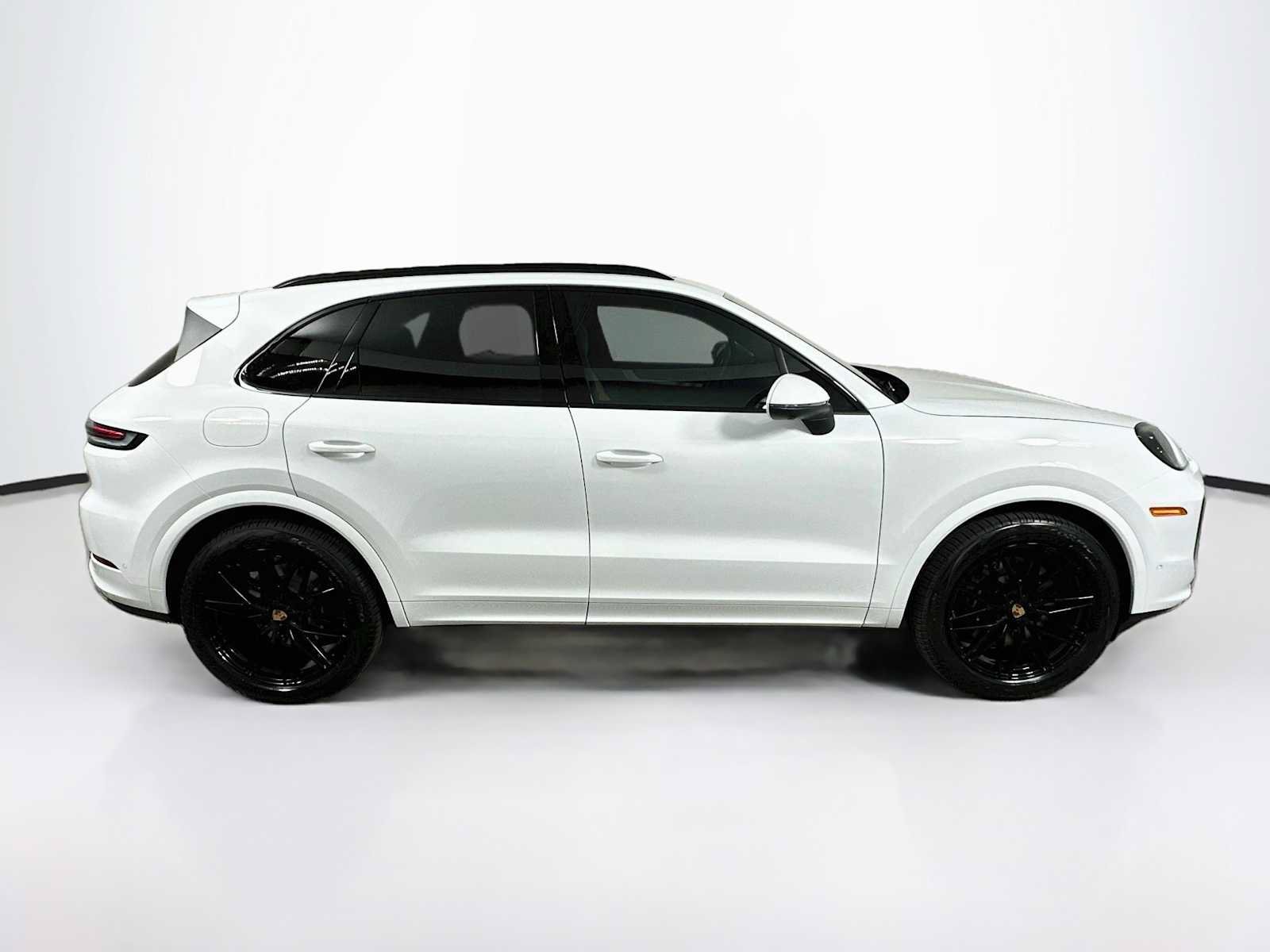 New 2026 Porsche Cayenne AWD/4WD image 8