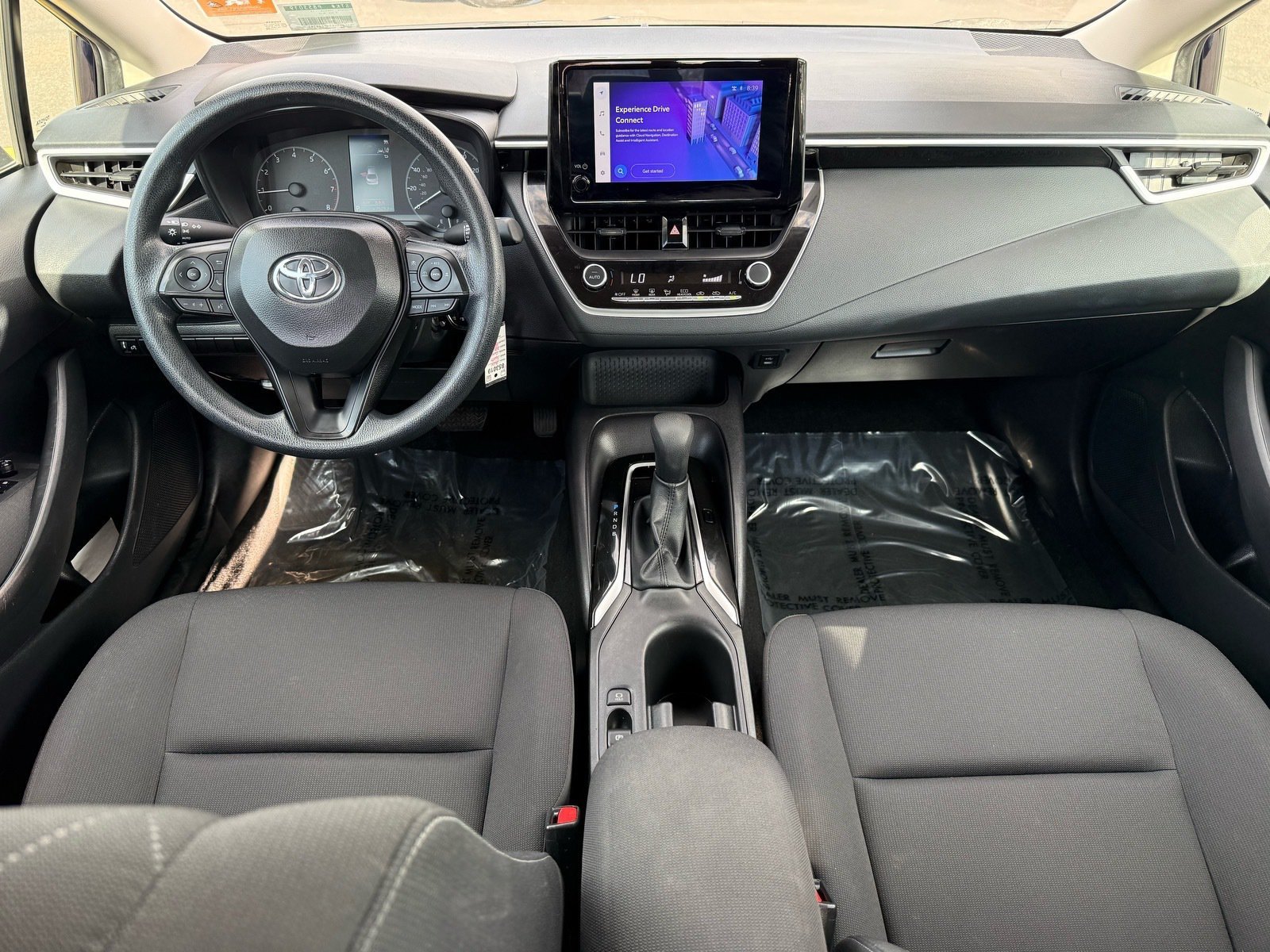 Used 2025 Toyota Corolla LE FWD image 27
