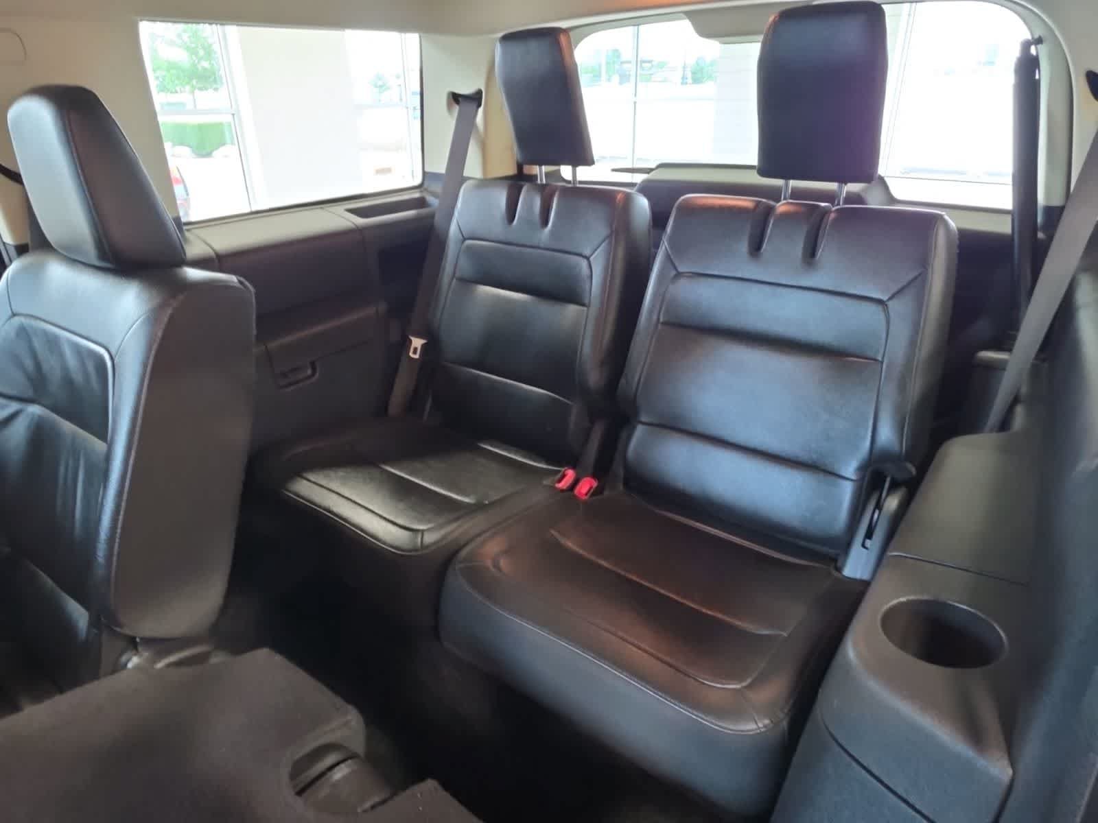 Used 2018 Ford Flex SEL w/ Equipment Group 202A AWD/4WD image 32