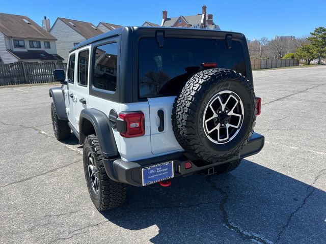 Used 2025 Jeep Wrangler Unlimited Rubicon AWD/4WD image 8
