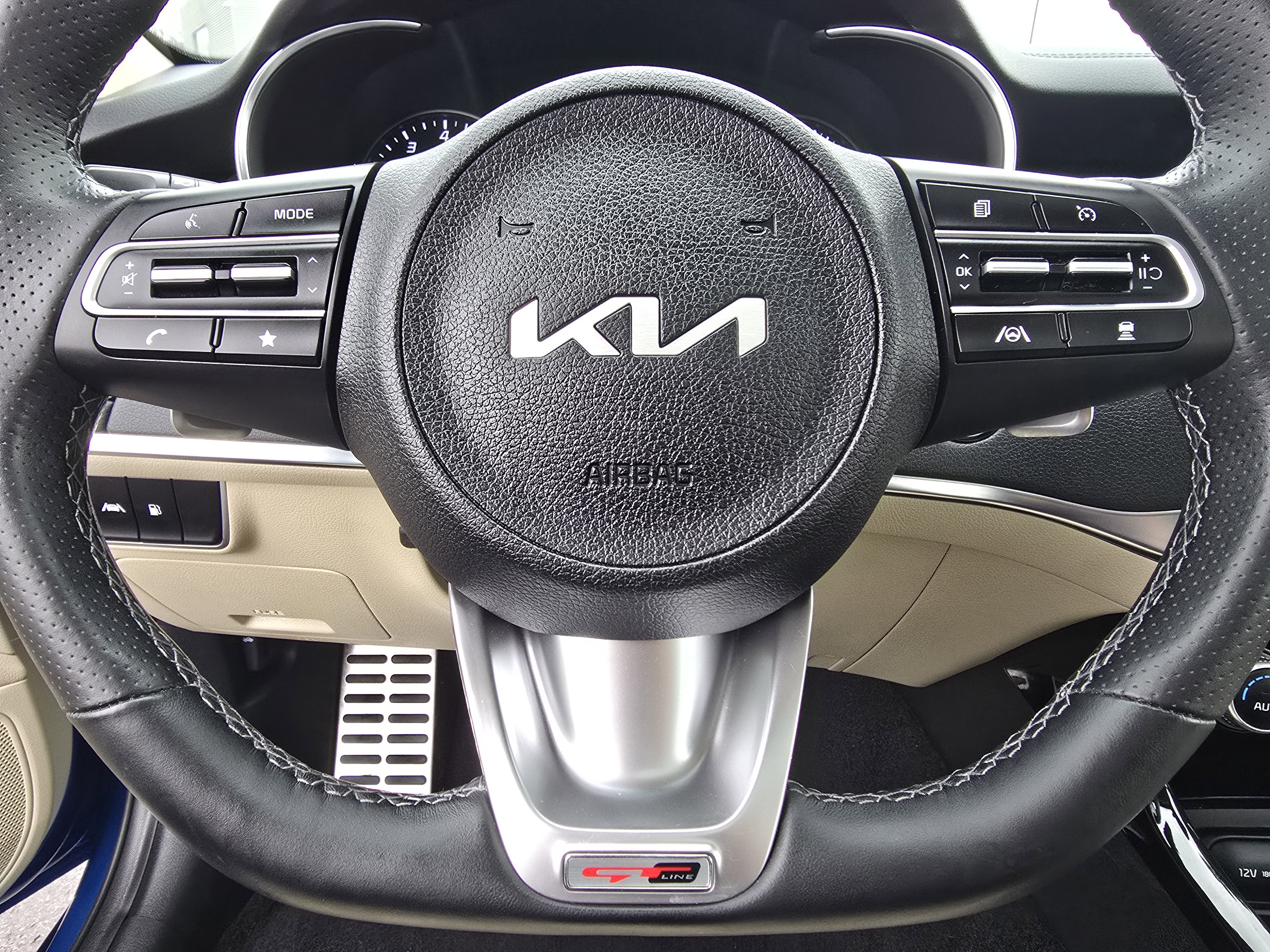 Used 2022 Kia Stinger GT-Line w/ Sun & Sound Package image 20