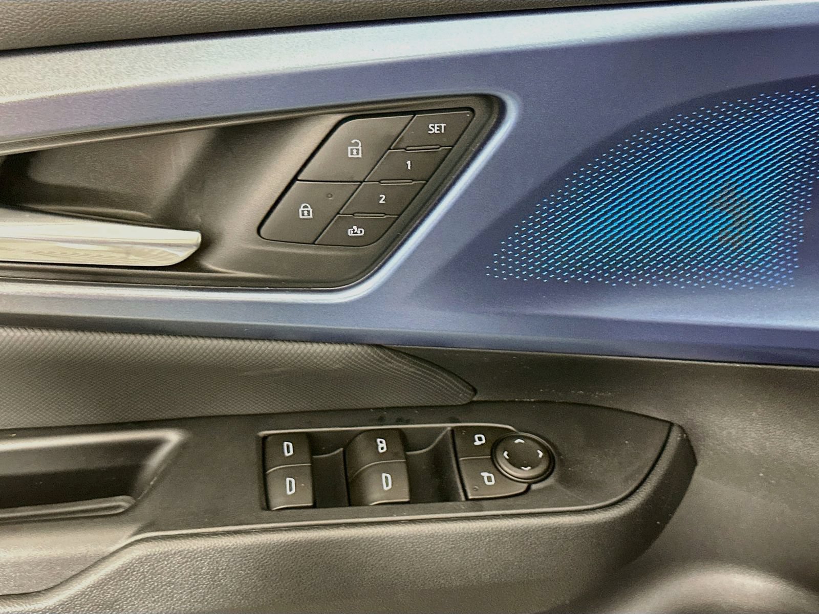 New 2026 Chevrolet Equinox EV LT w/ Active Safety Package 3 FWD image 19