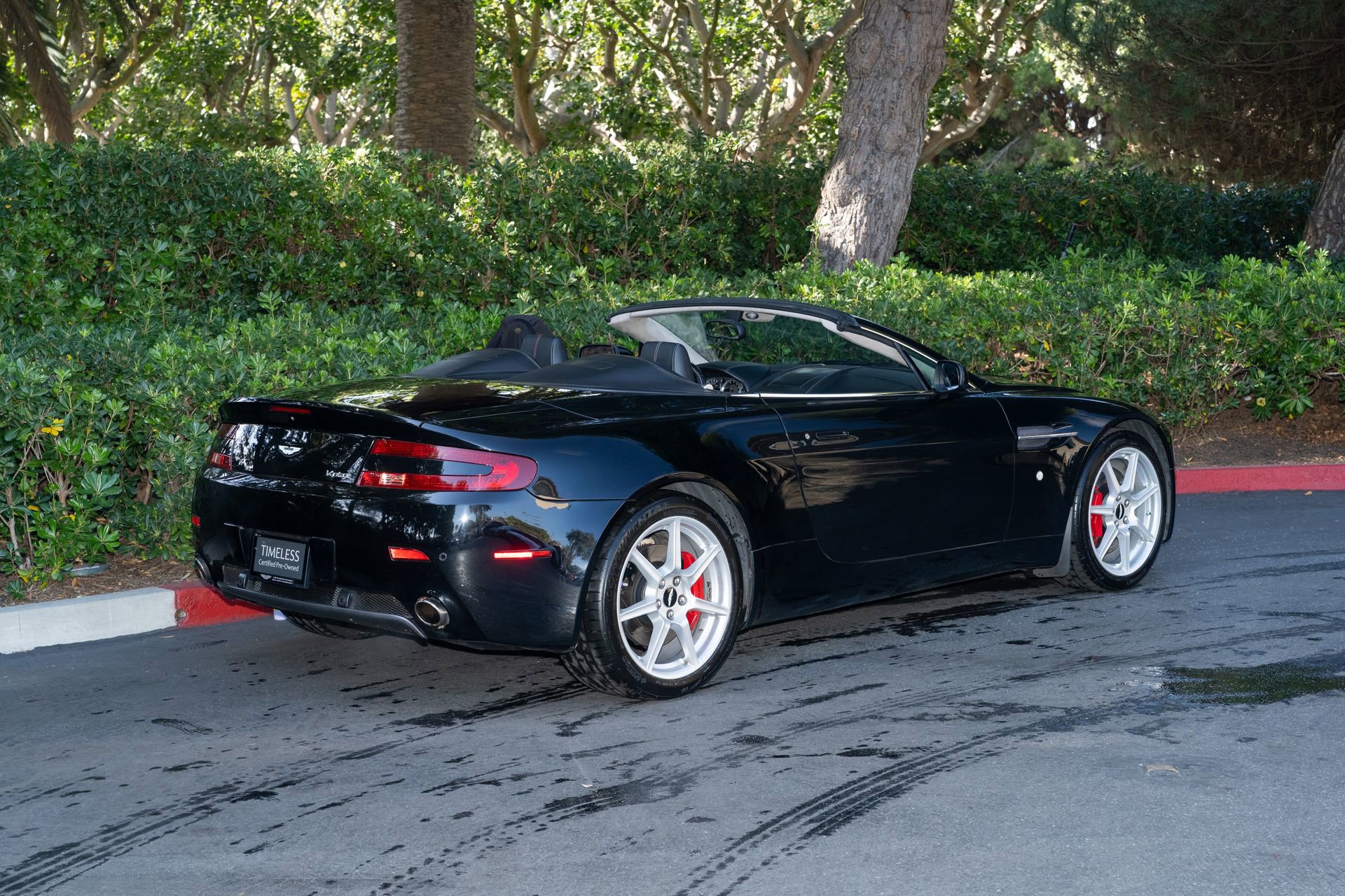 Used 2007 Aston Martin V8 Vantage Roadster image 4
