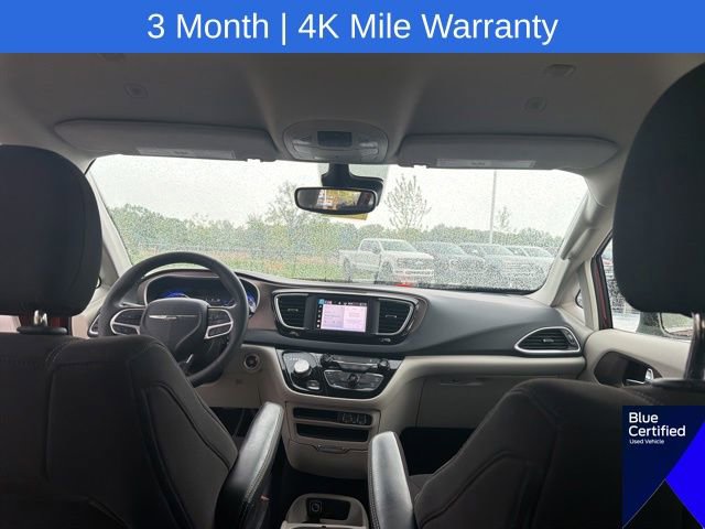 Used 2023 Chrysler Voyager LX FWD image 20