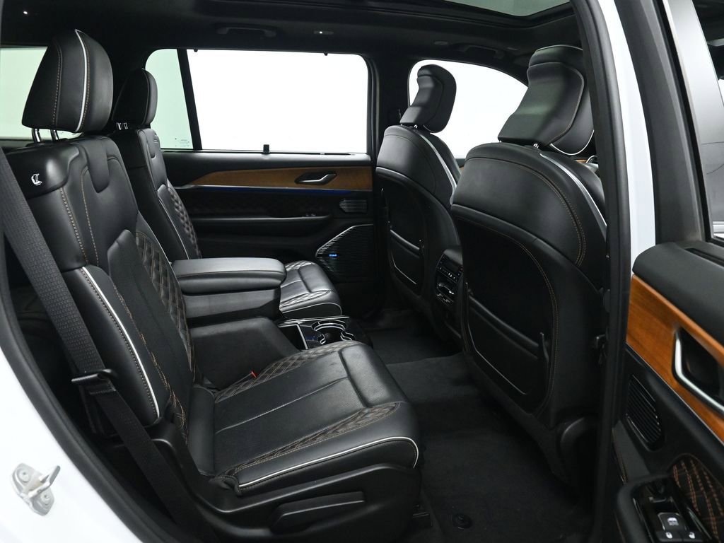 Used 2022 Jeep Grand Cherokee L Summit AWD/4WD image 20