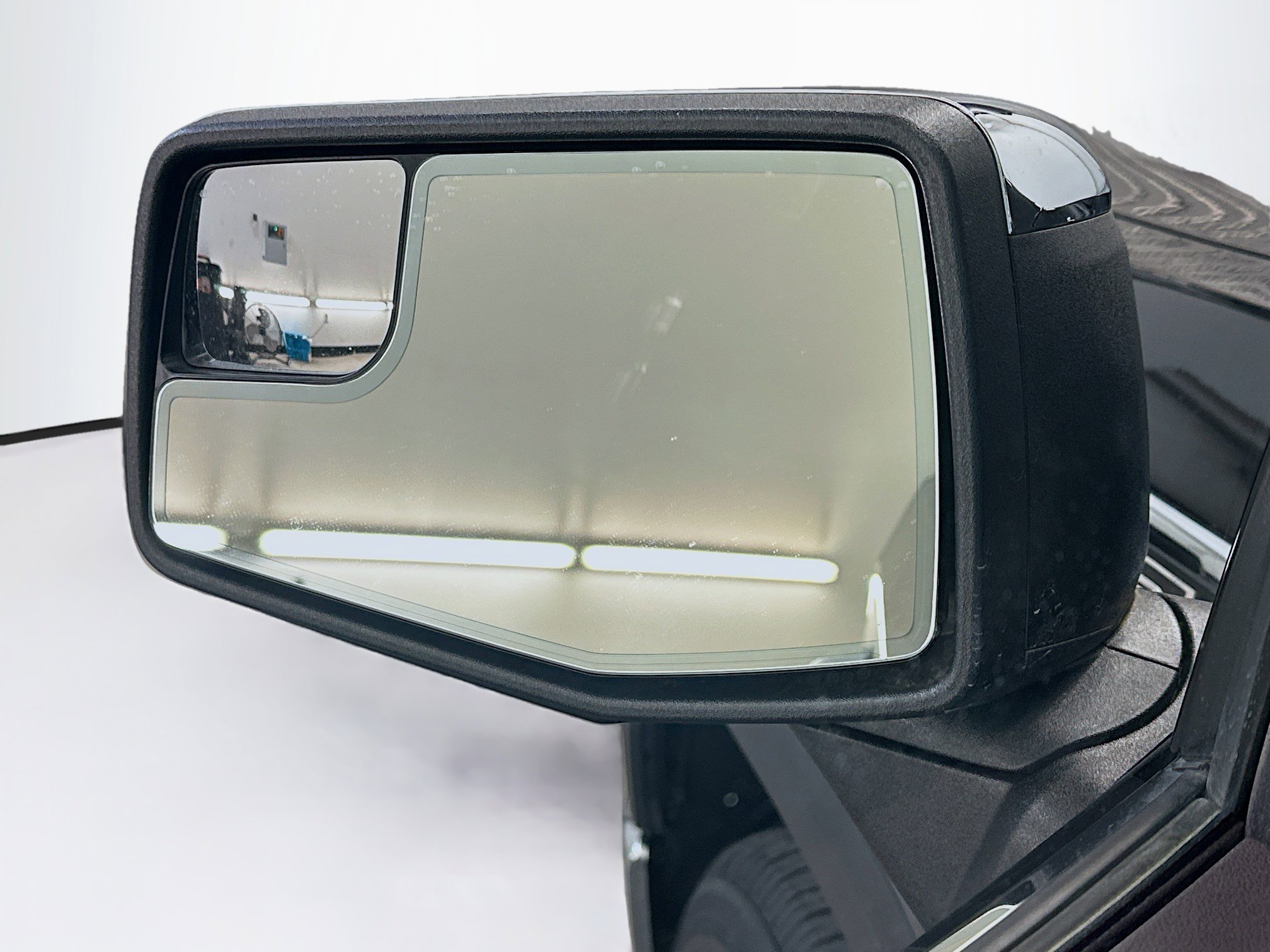Used 2025 GMC Sierra 1500 SLT image 16