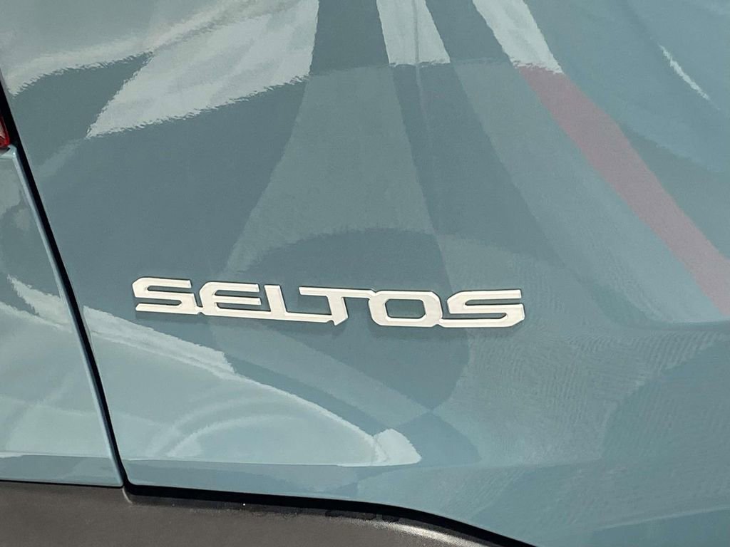 New 2026 Kia Seltos EX image 8