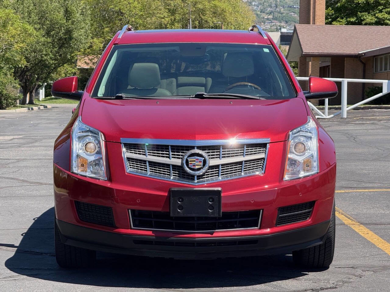 Used 2010 Cadillac SRX Luxury AWD/4WD image 2