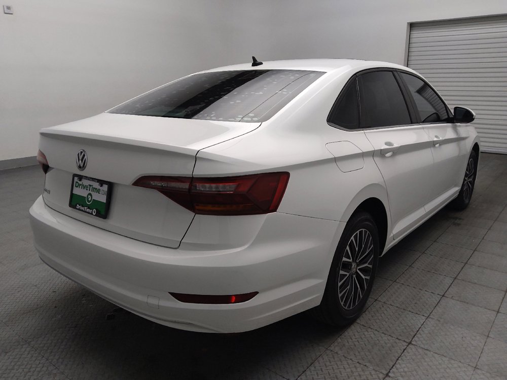 Used 2019 Volkswagen Jetta SE w/ Cold Weather Package FWD image 9